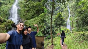 Curug Cibareubeuy